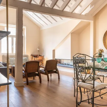 Apartment Jm8-clasico Y Espacioso En Pleno Centro De *