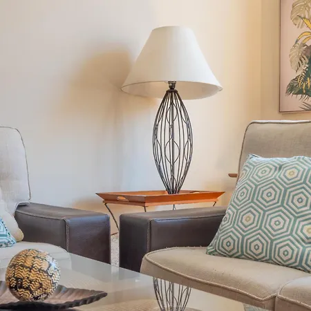 Apartamento Jm8-clásico Y Espacioso En Pleno Centro De