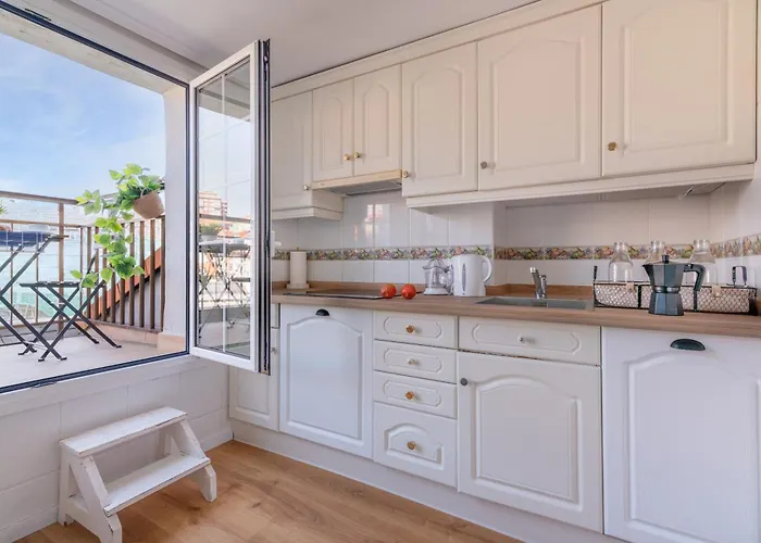 Apartamento Jm8-clásico Y Espacioso En Pleno Centro De Santander